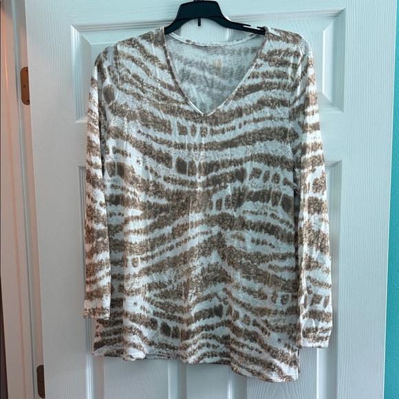 Belle by Kim Gravel Brown and Cream V-Neck Sweater - Picture 1 of 1